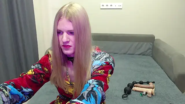 blaire  18 online show from 02/25/25, 06:36