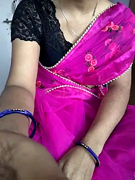 lovelygirl4567 online show from 02/09/26, 05:22