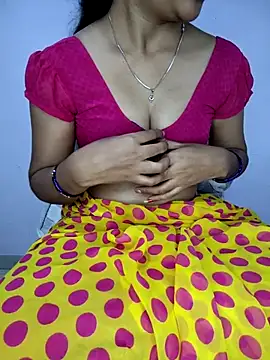 lovelygirl4567 online show from 02/26/26, 05:23