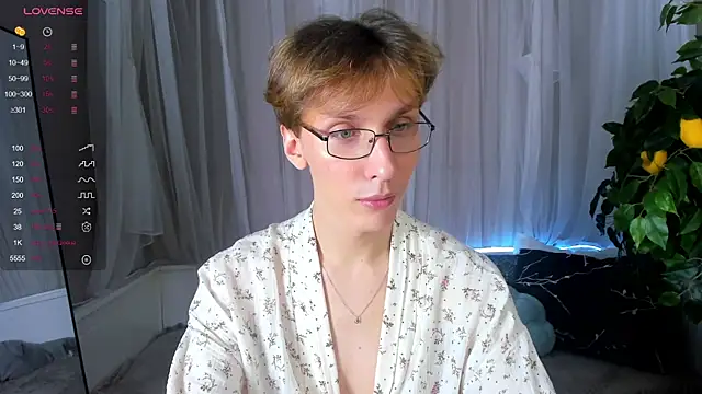 Adrian Di online show from 01/25/25, 04:24