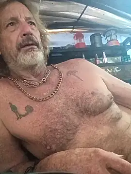 Cloudin around online show from 04/12/26, 04:45