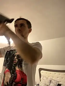 Snapshot of Demonpull69 chatting on 11/19/25, 04:40 Demonpull69 online show from 11/19/25, 04:40