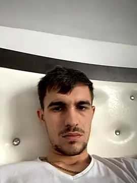 Snapshot of Demonpull69 chatting on 11/20/25, 09:09 Demonpull69 online show from 11/20/25, 09:09