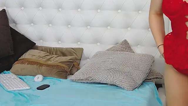 Little  Iris online show from 01/20/25, 07:25