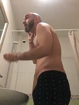 Snapshot of josueswvillaA1 chatting on 11/29/25, 07:06 josueswvillaA1 online show from 11/29/25, 07:06