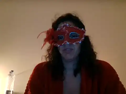 couple-tuga online show from 10/31/25, 11:39