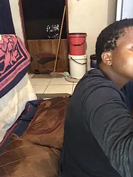 Snapshot of MKbesxxx chatting on 03/22/26, 04:49 MKbesxxx online show from 03/22/26, 04:49