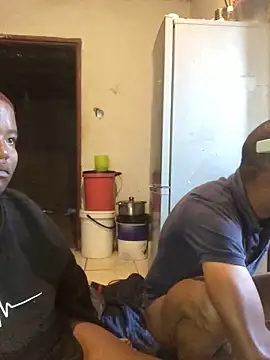 Snapshot of MKbesxxx chatting on 04/17/26, 04:59 MKbesxxx online show from 04/17/26, 04:59