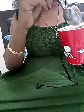 Tamil Vishalini online show from 11/19/25, 04:56