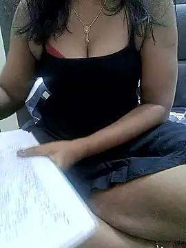 Snapshot of Tamil_Vishalini chatting on 04/04/26, 04:33 Tamil Vishalini online show from 04/04/26, 04:33