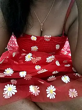 Snapshot of Tamil_Vishalini chatting on 04/14/26, 05:19 Tamil Vishalini online show from 04/14/26, 05:19