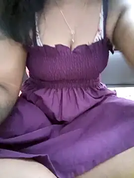 Snapshot of Tamil_Vishalini chatting on 04/24/26, 08:39 Tamil Vishalini online show from 04/24/26, 08:39