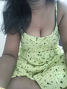 Snapshot of Tamil_Vishalini chatting on 06/17/26, 10:39 Tamil Vishalini online show from 06/17/26, 10:39