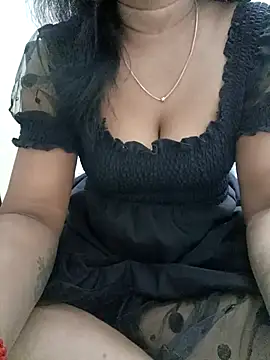 Snapshot of Tamil_Vishalini chatting on 07/20/26, 04:27 Tamil Vishalini online show from 07/20/26, 04:27