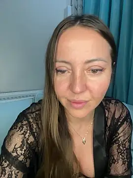 Snapshot of Wild00Bird chatting on 02/16/25, 04:53 Wild00Bird online show from 02/16/25, 04:53