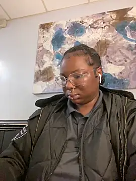 Snapshot of DamnBubbles chatting on 03/23/25, 12:47 DamnBubbles online show from 03/23/25, 12:47