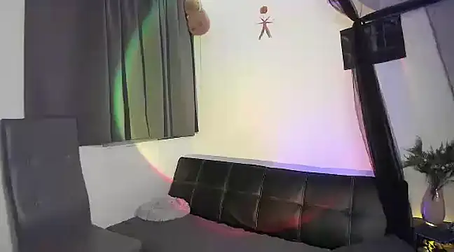 bronwgirl69 online show from 03/06/25, 06:19