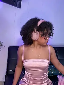 bronwgirl69 online show from 03/14/25, 06:50