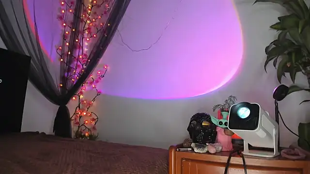 bronwgirl69 online show from 10/30/25, 02:13