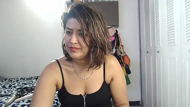 CamilaLix online show from 03/04/25, 02:06