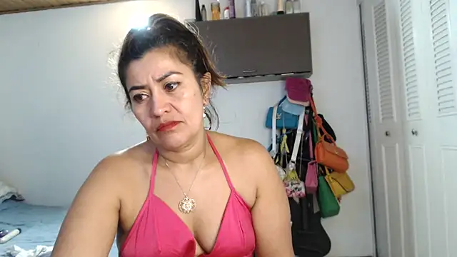 CamilaLix online show from 03/10/25, 01:45