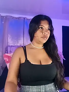 Snapshot of PaulaOrtiz_1 chatting on 02/05/25, 11:34 PaulaOrtiz 1 online show from 02/05/25, 11:34