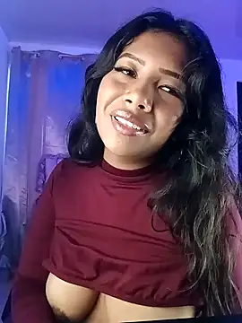 Snapshot of PaulaOrtiz_1 chatting on 02/06/25, 02:15 PaulaOrtiz 1 online show from 02/06/25, 02:15