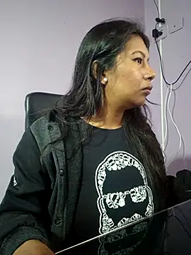 Snapshot of PaulaOrtiz_1 chatting on 10/12/25, 08:08 PaulaOrtiz 1 online show from 10/12/25, 08:08