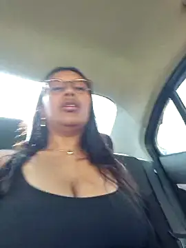 Snapshot of PaulaOrtiz_1 chatting on 04/04/26, 08:50 PaulaOrtiz 1 online show from 04/04/26, 08:50