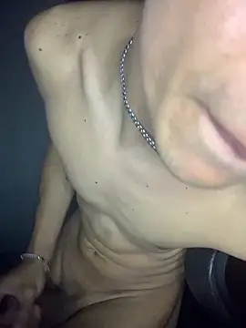 gabrielzinnnn085 online show from 10/07/25, 09:56