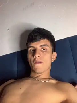 gabrielzinnnn085 online show from 12/03/25, 08:29