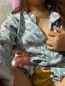 Snapshot of feng-a chatting on 01/05/25, 08:31 feng-a online show from 01/05/25, 08:31