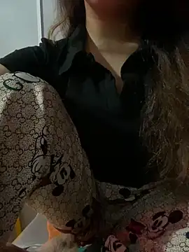 Snapshot of feng-a chatting on 01/08/25, 06:41 feng-a online show from 01/08/25, 06:41