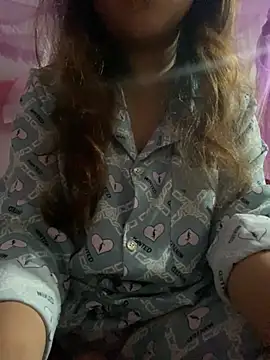 Snapshot of feng-a chatting on 01/09/25, 05:33 feng-a online show from 01/09/25, 05:33