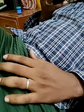 Snapshot of rashnak chatting on 10/20/25, 12:27 rashnak online show from 10/20/25, 12:27