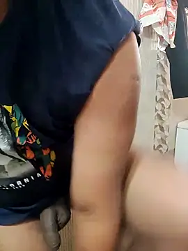 Snapshot of rashnak chatting on 12/21/25, 09:16 rashnak online show from 12/21/25, 09:16