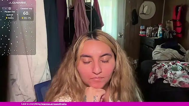 Snapshot of mamifresita chatting on 08/03/26, 10:35 mamifresita online show from 08/03/26, 10:35