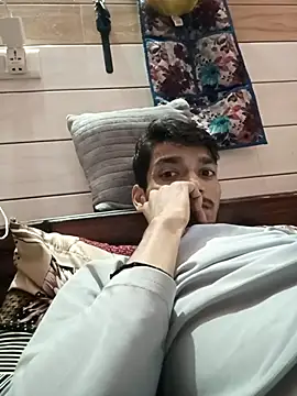 Tarun 0026 online show from 09/17/25, 03:46