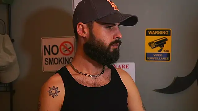 HairyRobxxx online show from 11/22/25, 07:24