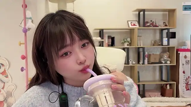 Chenjing0 online show from 02/15/26, 07:51