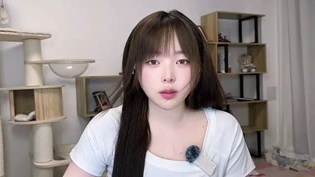 Chenjing0 online show from 05/28/26, 12:35