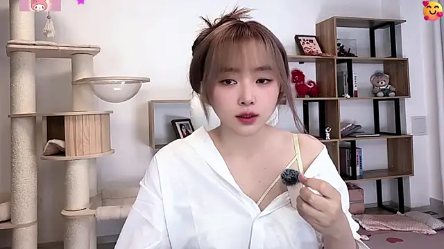 Snapshot of Chenjing0 chatting on 07/01/26, 12:40 Chenjing0 online show from 07/01/26, 12:40