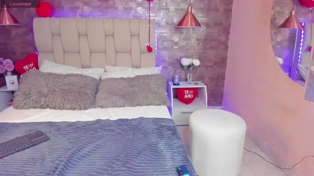 Snapshot of Scarlet_lace chatting on 02/19/25, 08:31 Scarlet lace online show from 02/19/25, 08:31