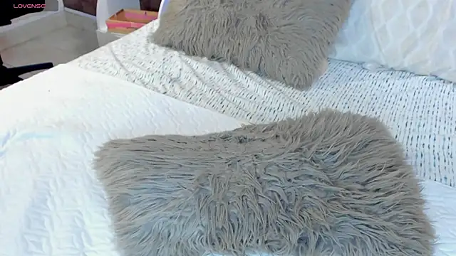 Scarlet lace online show from 02/27/25, 10:09