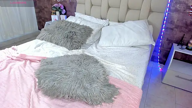 Scarlet lace online show from 03/13/25, 10:32