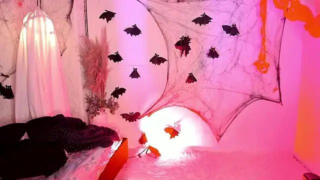 Scarlet lace online show from 10/20/25, 12:49