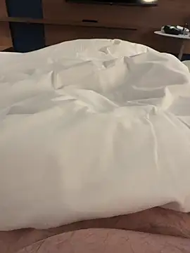 Snapshot of calypsohot chatting on 03/16/26, 08:02 calypsohot online show from 03/16/26, 08:02