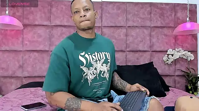 Snapshot of Josep_Ston chatting on 11/10/25, 09:36 Josep Ston online show from 11/10/25, 09:36