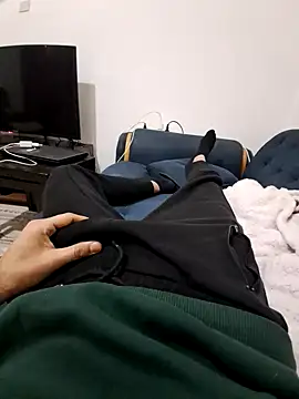 Snapshot of merty2233 chatting on 01/05/25, 02:41 merty2233 online show from 01/05/25, 02:41