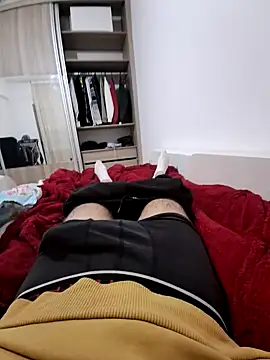 Snapshot of merty2233 chatting on 01/24/25, 08:32 merty2233 online show from 01/24/25, 08:32